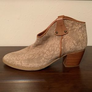 Anthropologie Lace Booty